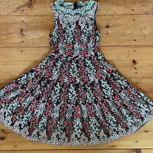 HD IN PARIS / ANTHROPOLOGIE Black Floral Mesh/Embroidered Overlay Emilia Dress